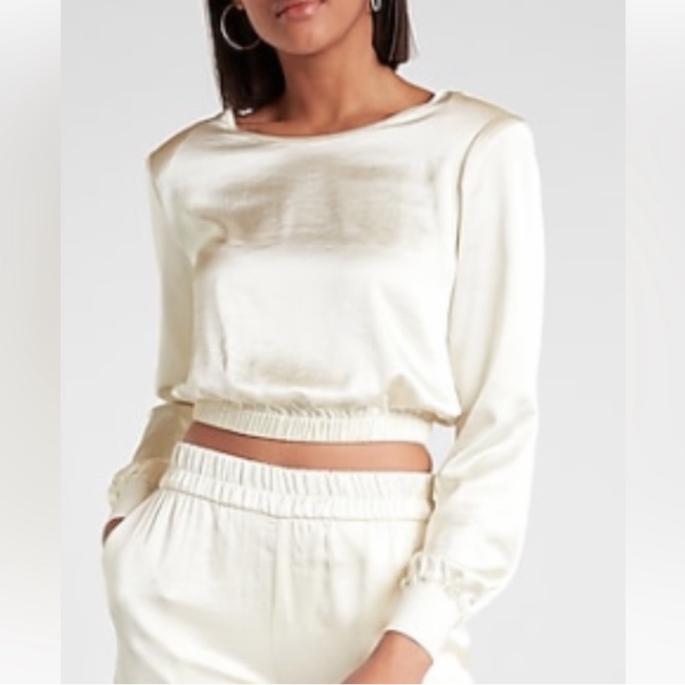 EXPRESS Ivory Cream Satin Long Sleeve Cropped Shoulder Pad Blouse Top Size Small